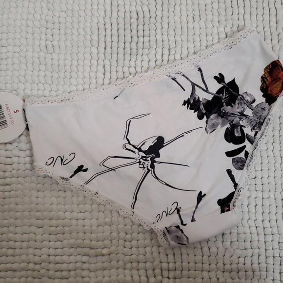 Splendies Panties - Picture 2 of 2